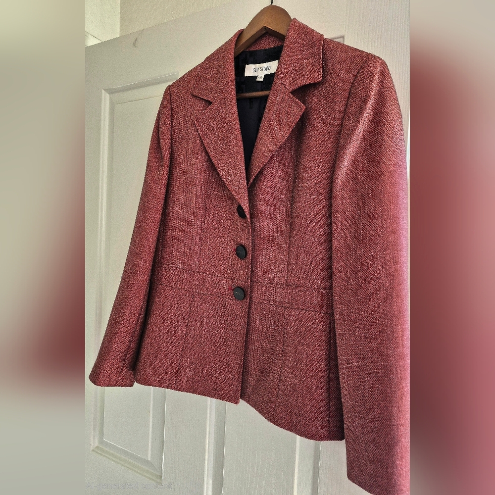 Red Blazer, Lined